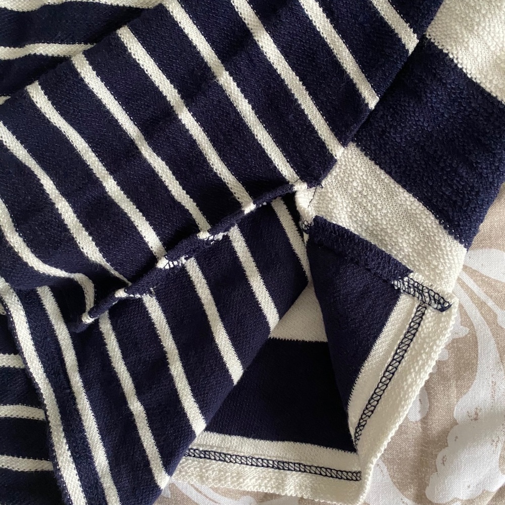 Sweater/Blouse - Picture 3 of 5